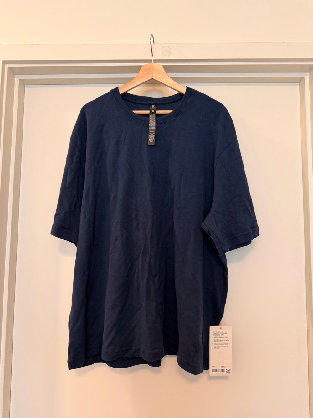 lululemon athletica Men's Navy Short Sleeve Crew Tee